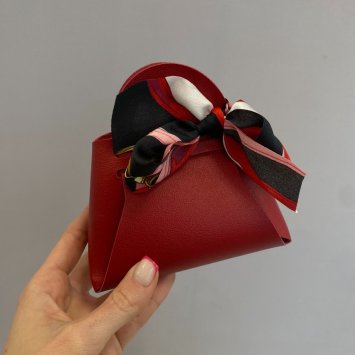 Сумочка для подарка или украшений от интернет-магазина «Я люблю цветы» в Троицке