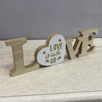 Декор "LOVE" от интернет-магазина «Я люблю цветы» в Троицке